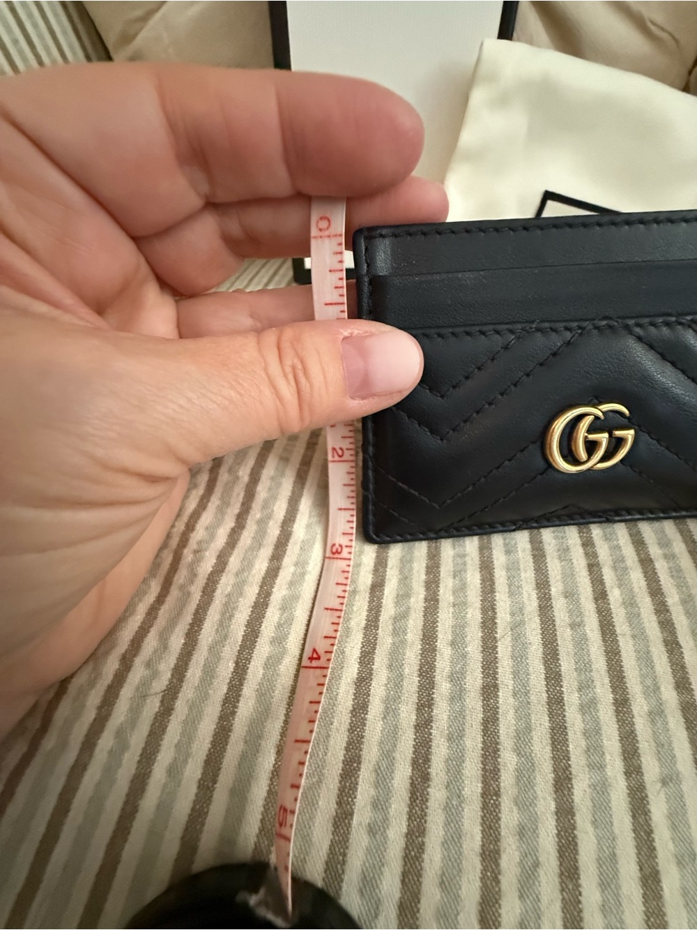 Gucci GG Marmont Quilted Black Leather Card Holder with Chevron Stitching - Picture 5 of 16